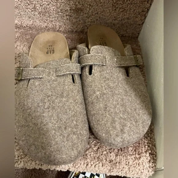 Gap Kids wool slip ons - Picture 1 of 3
